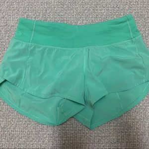 size 2 lululemon speed up shorts 2.5”